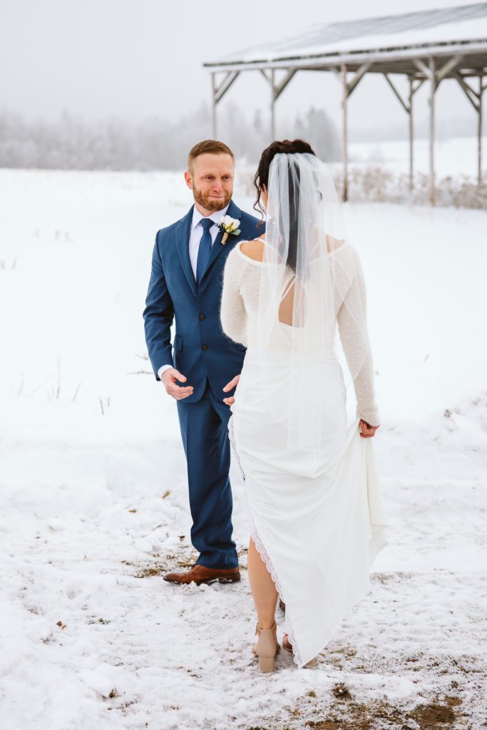 Minnesota wedding photographer first look 