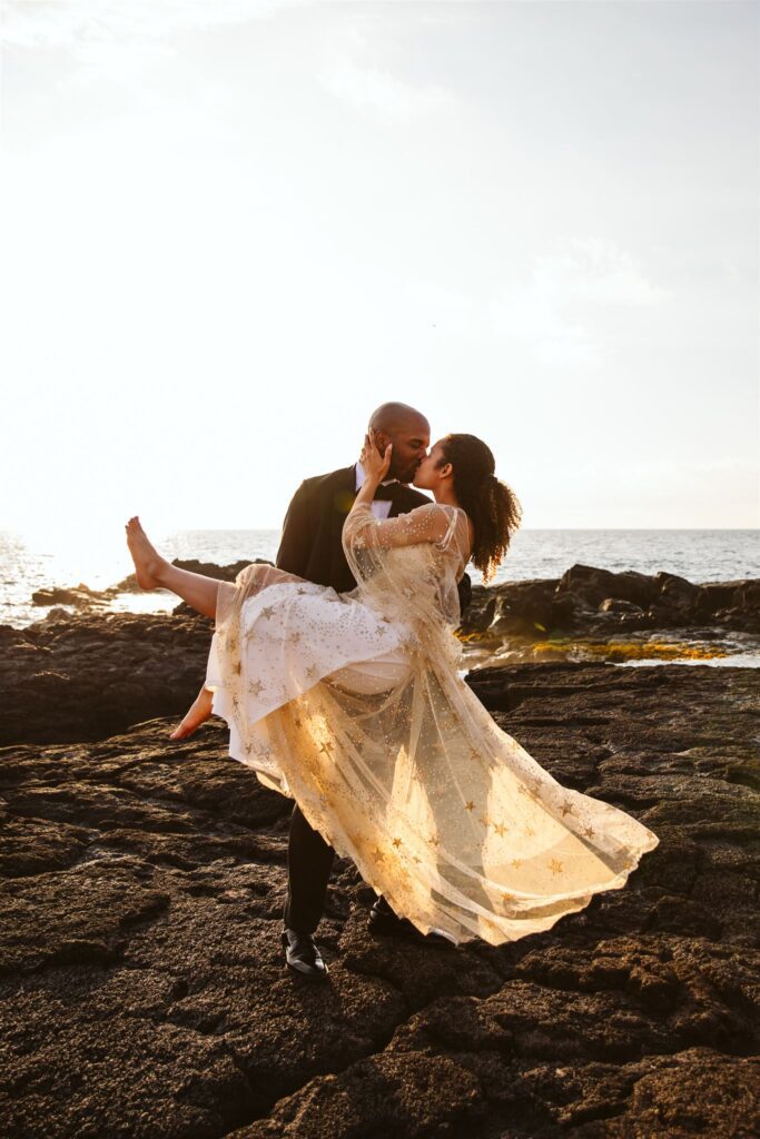 Hawaii elopement photographer