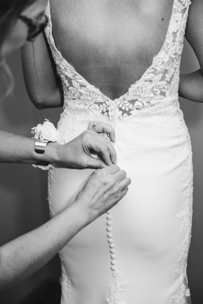 How to choose the perfect wedding photographer
