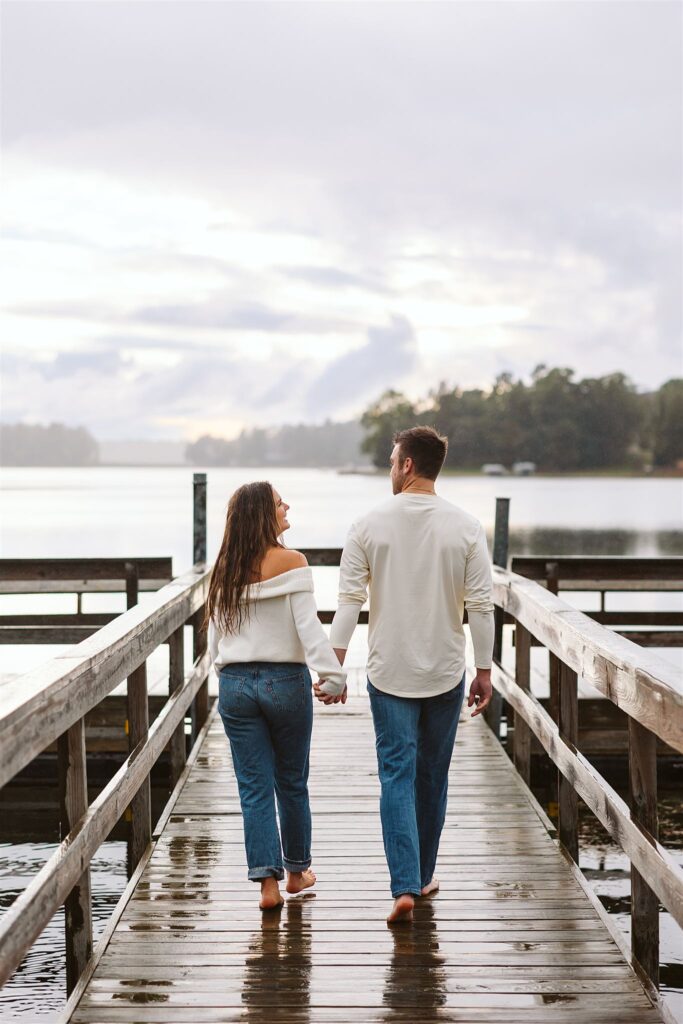 Northern Minnesota rainy engagement session