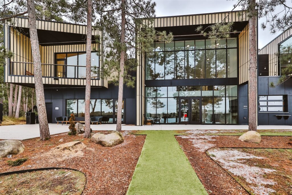 Modern Minnesota wedding venue, Catalyst by Nature Link, in Northern Minnesota