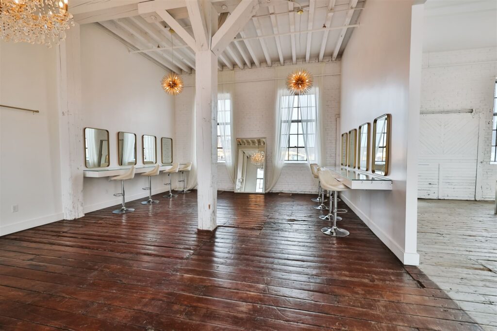 Modern Minnesota wedding bridal suite