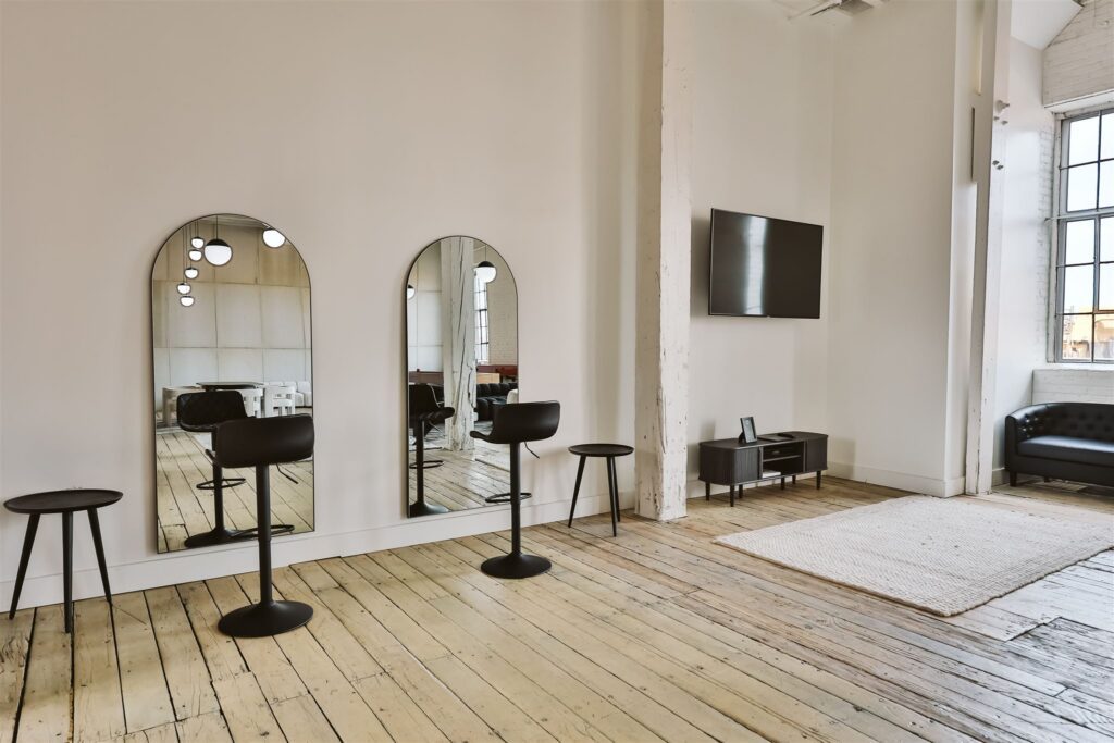 Groom's suite at Northern Pacific Center